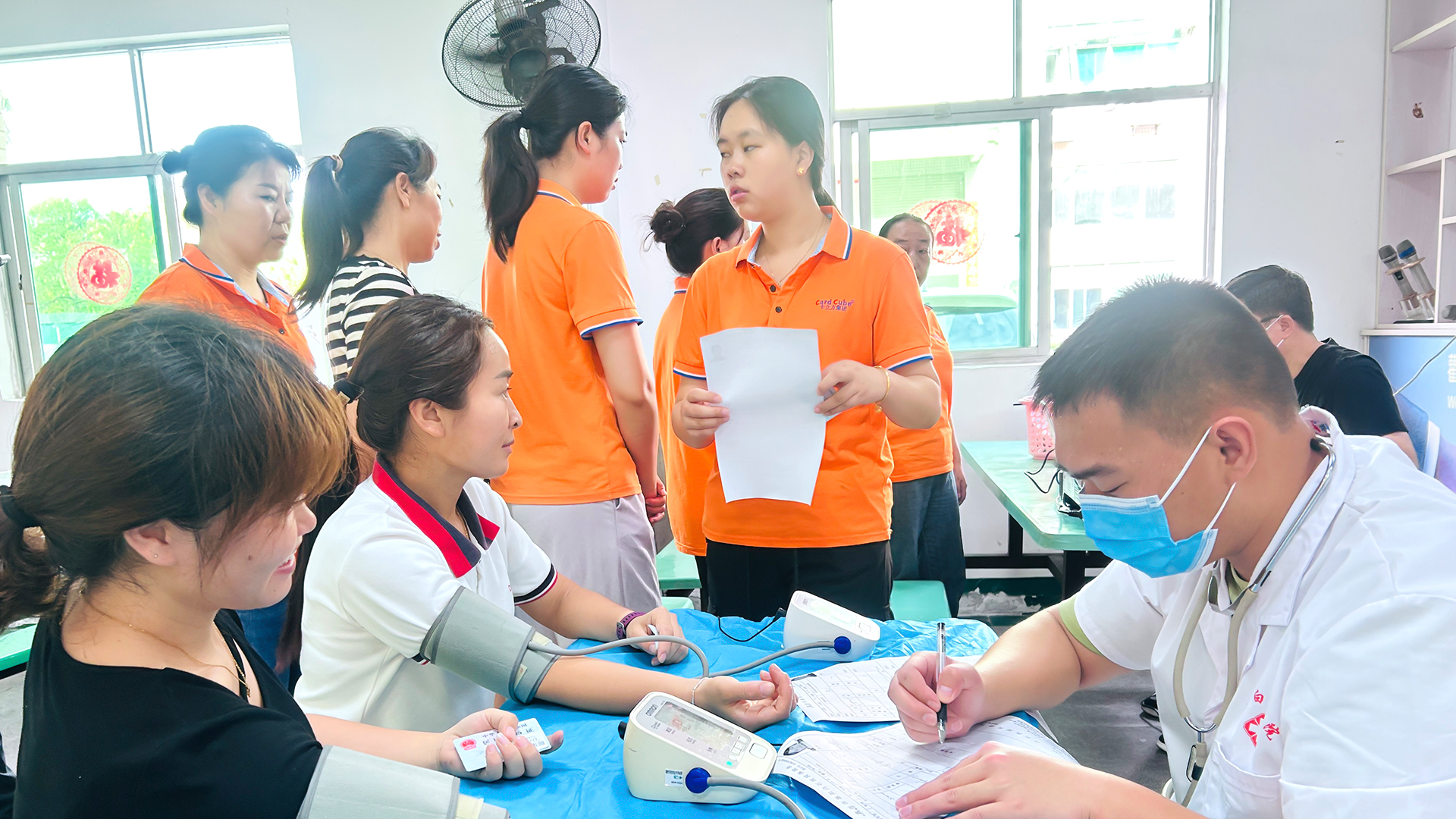关爱员工健全 护航幸福将来 九游会在线集团RFID智能卡工厂发展2025年员工健全体检活动